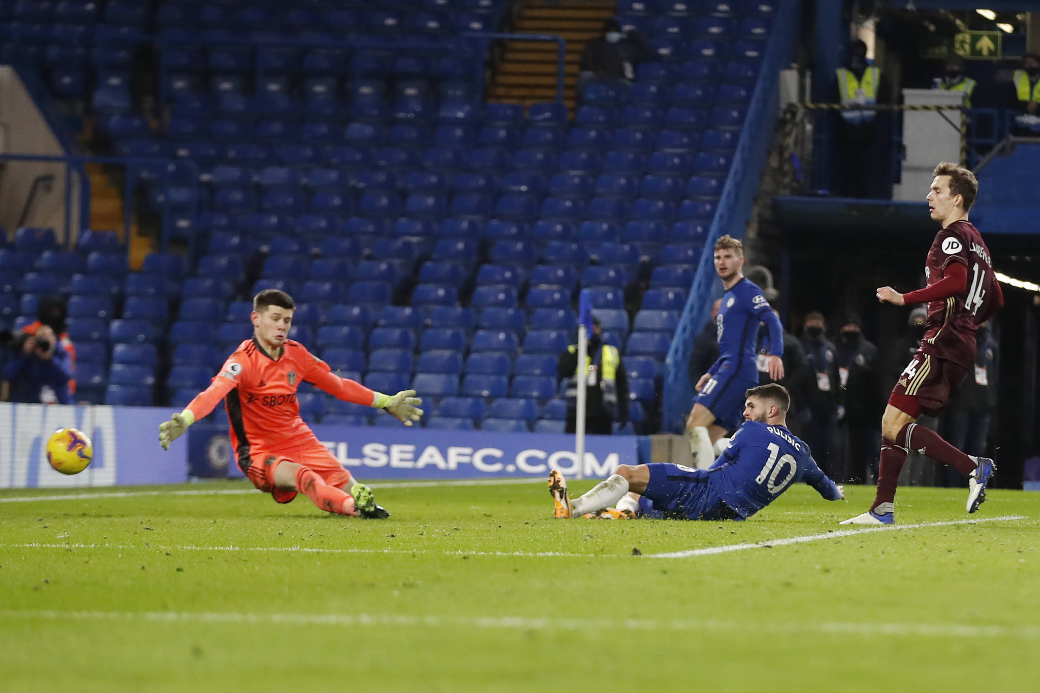 場臨近結束 場臨近結束