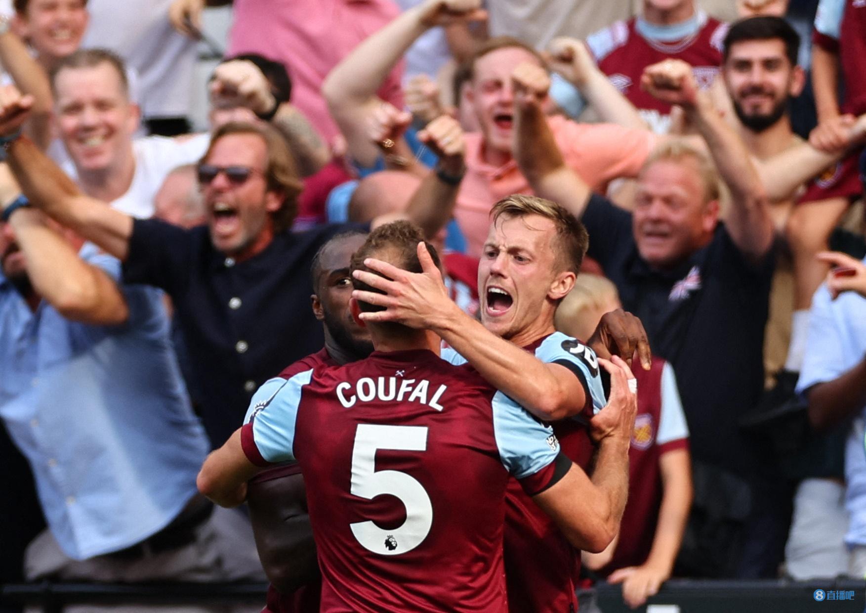 后卫和边翼 后卫和边翼