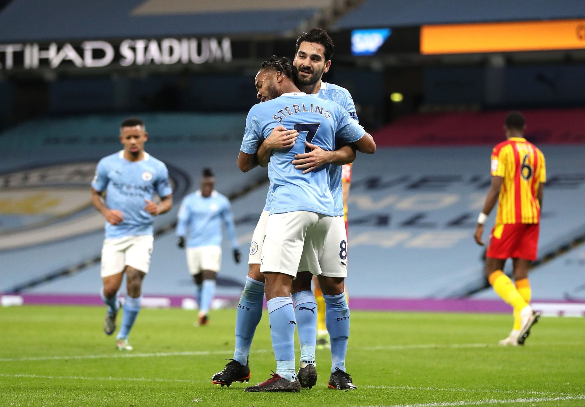 次强调了和 次强调了和